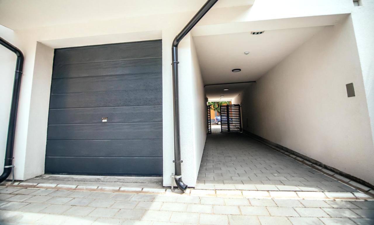Royal Luxury Apartment Vrsac Luaran gambar